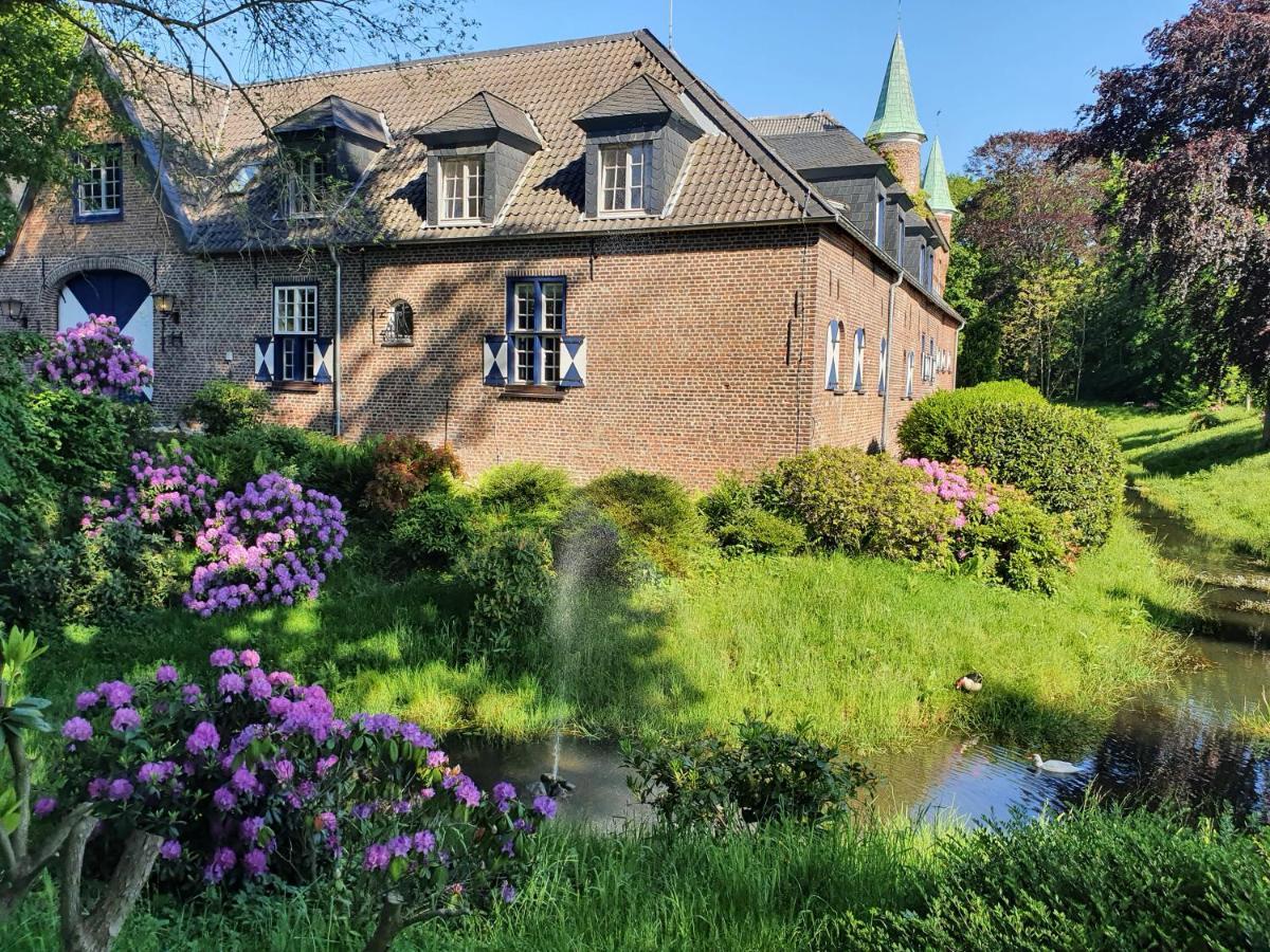 Hotel Schloss Walbeck Geldern Exterior photo